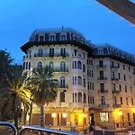 Отель Lolli Palace 3*