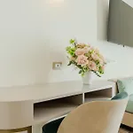 Отель Lolli Palace 3*