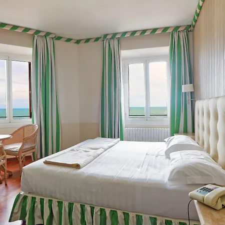 호텔 Lolli Palace 산레모