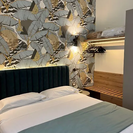 Ξενοδοχείο Lolli Palace 3*