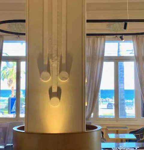 Lolli Palace فندق