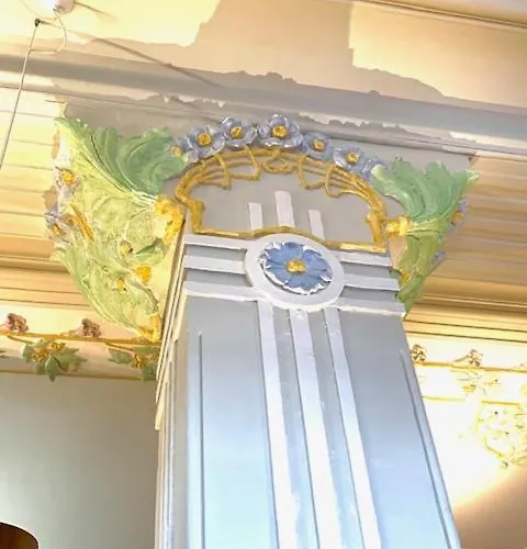 Lolli Palace فندق 3*