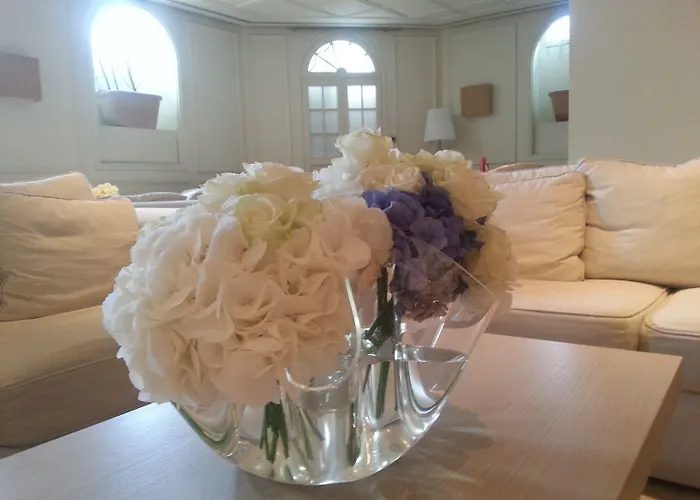 Lolli Palace فندق 3*