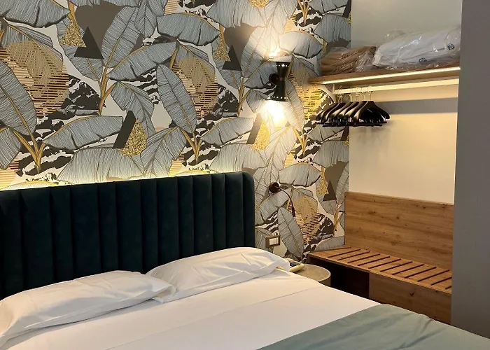 فندق Lolli Palace 3*