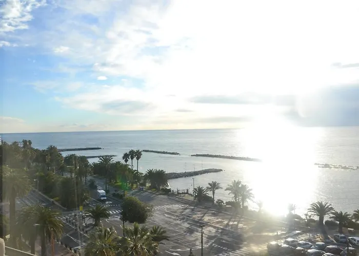 Lolli Palace فندق